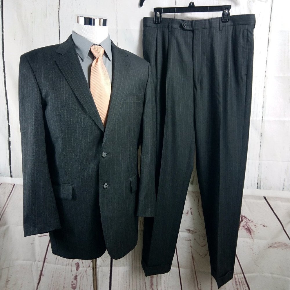 Jos A Bank 40L Charcoal Striped 2Pc Suit 798